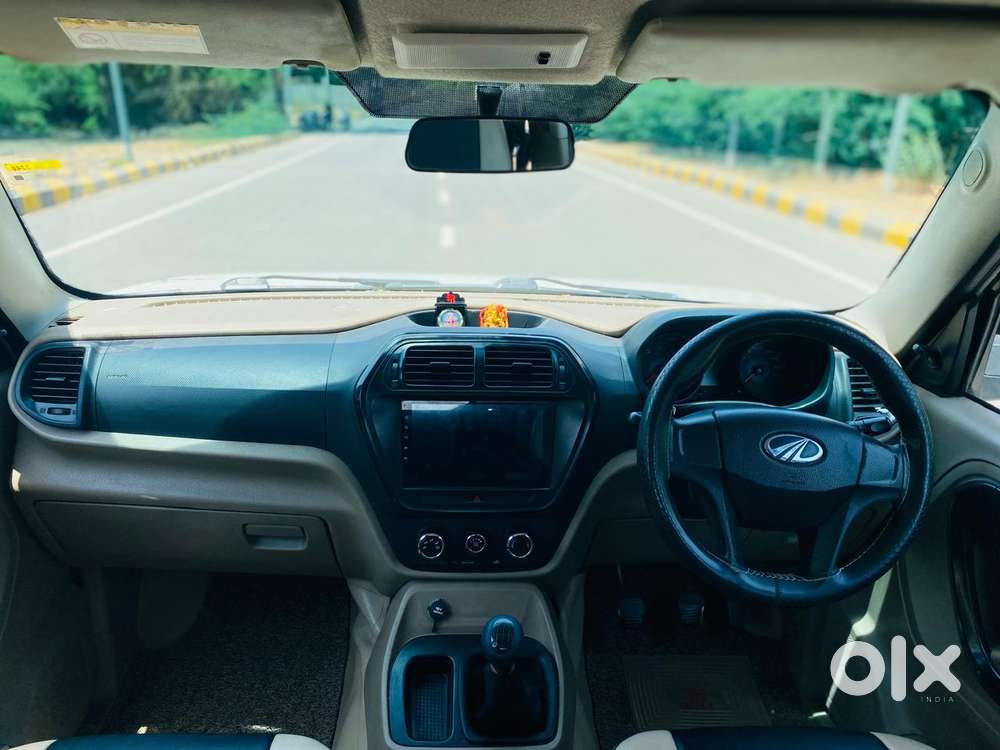 Mahindra Tuv 300 T4, 2018, Diesel