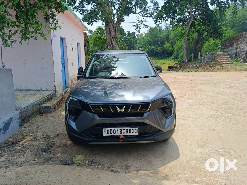 Mahindra Xuv 3xo Ax5 Petrol Manual Well Maintained Bought On Sep 27
