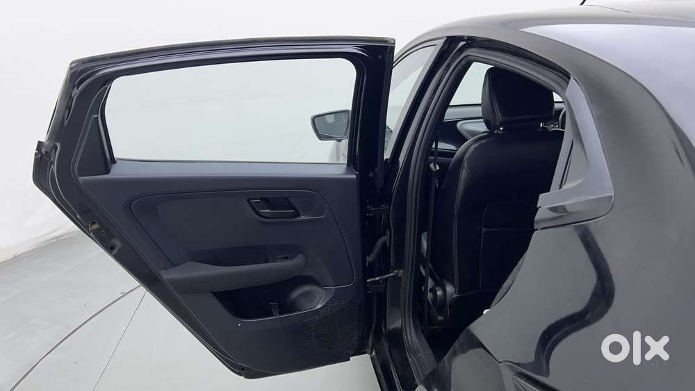 Tata Altroz 1.5 Xz Plus Diesel Dark Edition, 2022, Diesel