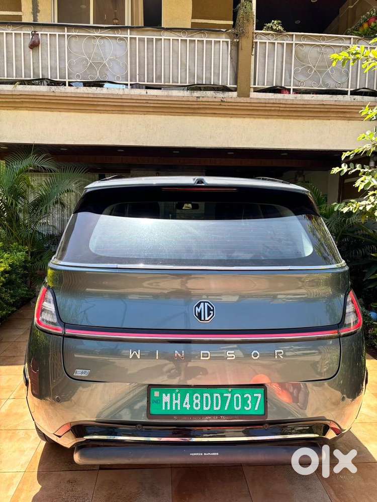 Mg Windsor Essence Ev 2025 Electric 10800 Km Driven