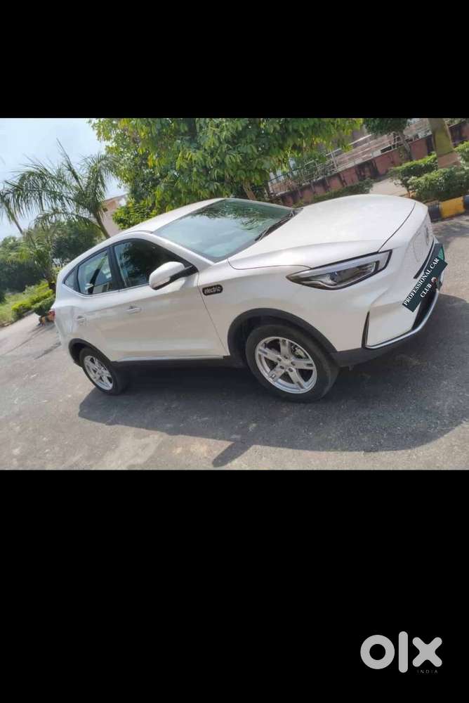 Mg Zs Ev Exclusive Iconic Ivory, 2024, Electric
