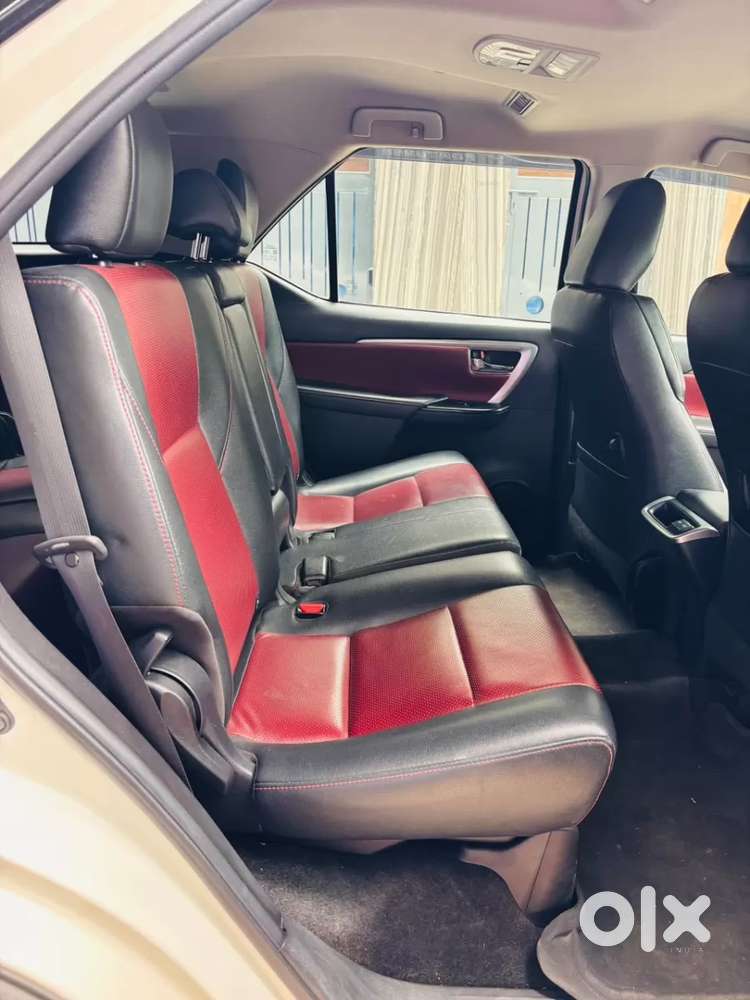 Toyota Fortuner Legender, 2021, Diesel