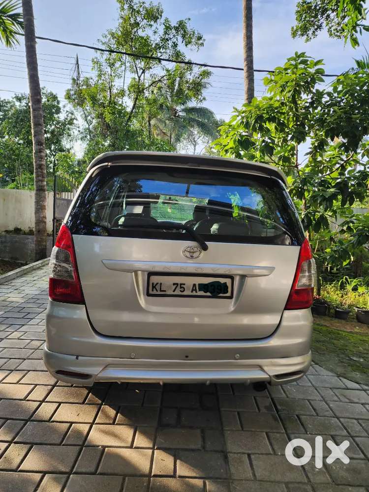 Toyota Innova 2.5 G 2013