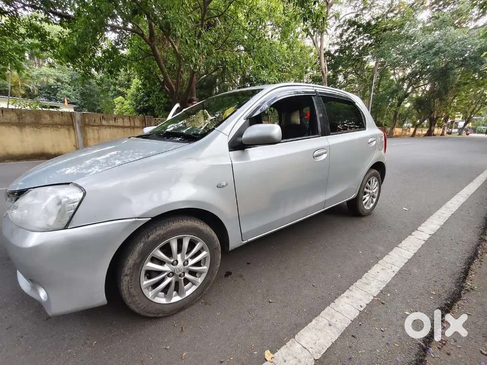 Etios Liva 2012 With Power Steering And Automatic Four Windows