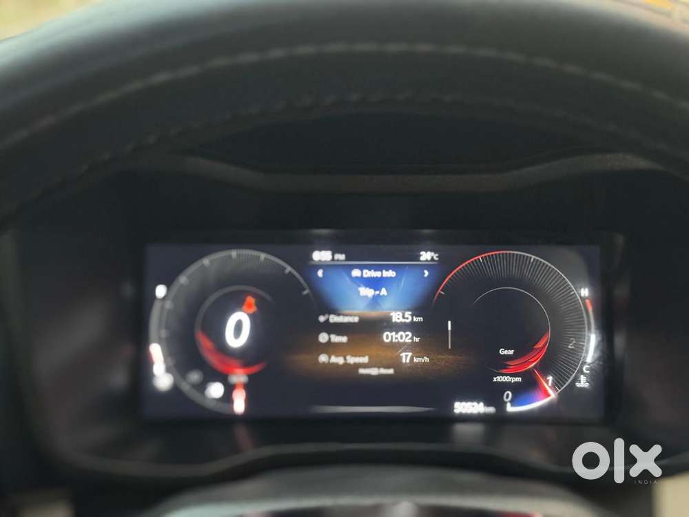 Mahindra Xuv 3xo Ax5 Ds Mt, 2025, Diesel