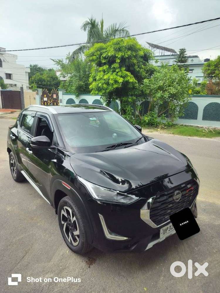 Nissan Magnite 1.0 Xv Premium, 2023, Petrol