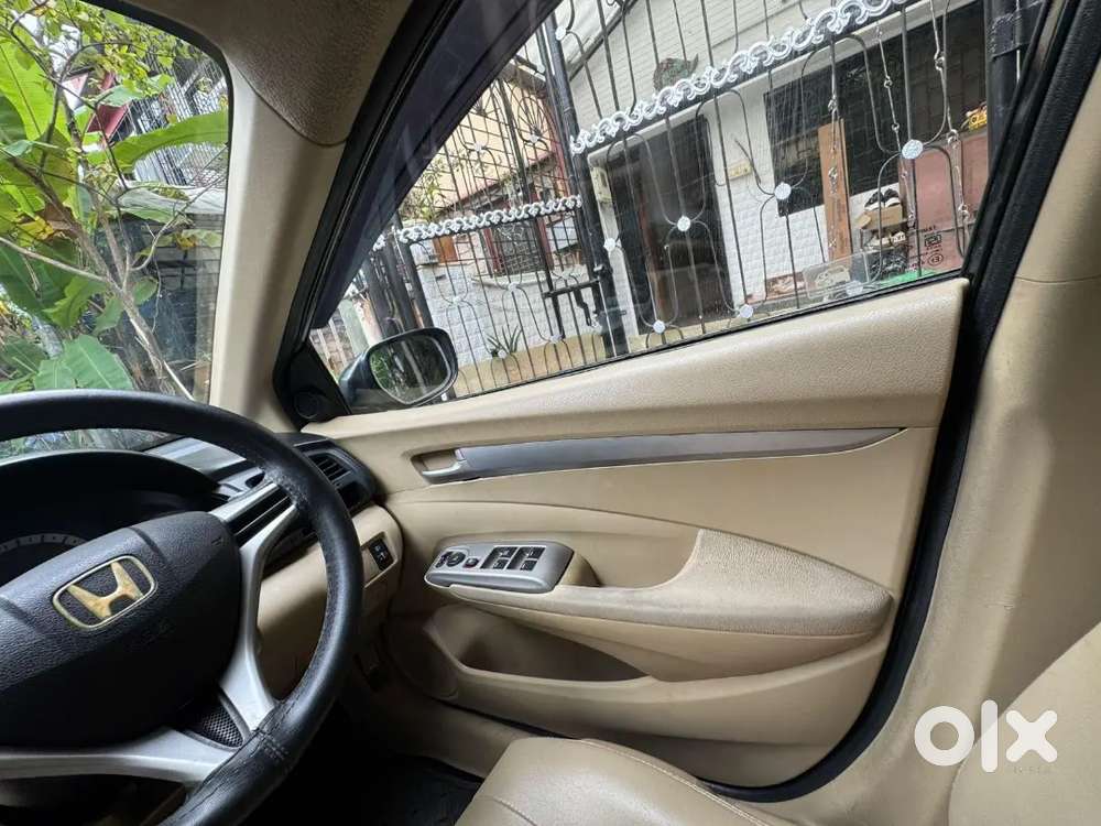 Honda City 2010 V At Petrol