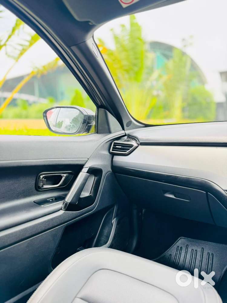 Tata Harrier Xz Dark Edition, 2022, Diesel