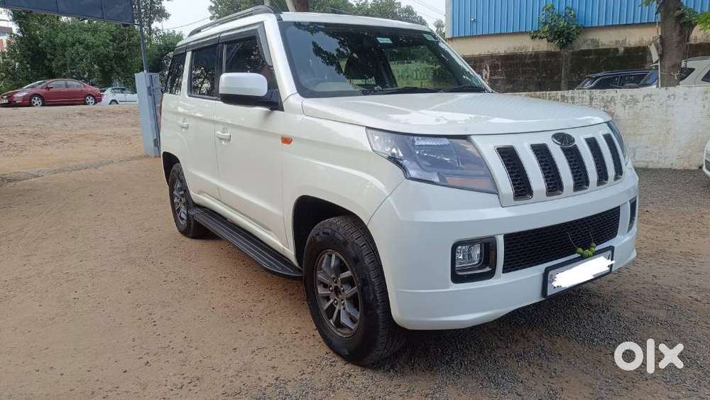 Mahindra Tuv 300 T10, 2018, Diesel