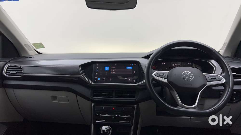 Volkswagen Taigun Topline 1.0 Tsi At (electric Seats), 2022, Petrol