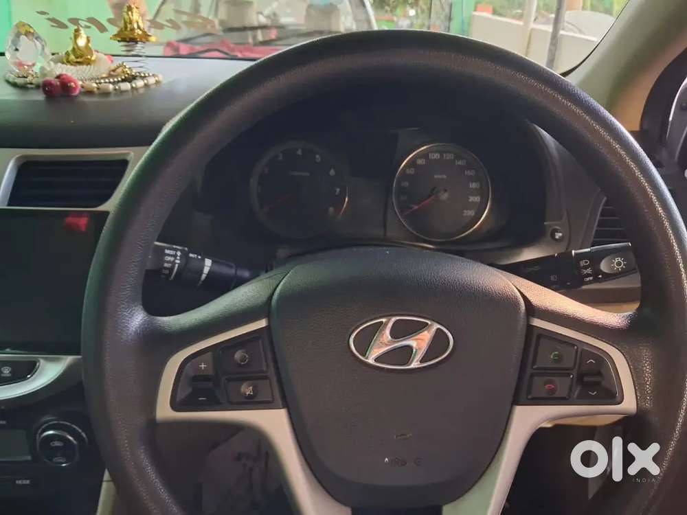 Hyundai Fluidic Verna 2015