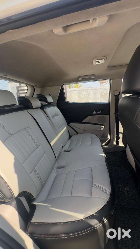 Mahindra Xuv300 2021 Diesel Well Maintained