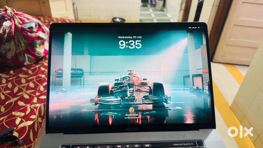 Macbook PRO 2019 I9 32GB RAM - Computers & Laptops - 1815259743