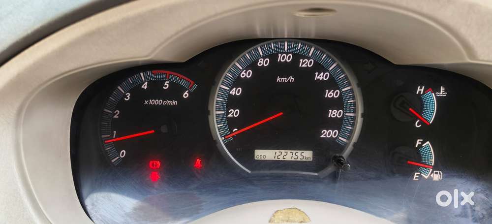 Toyota Innova 2.5 Zx 7 Str Bs-iv, 2014, Diesel