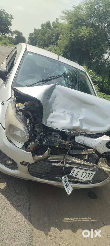 Ford Figo Petrol Zxi 2014 2nd Owner