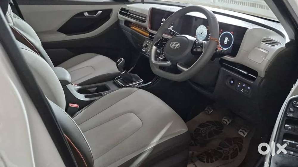 Almost Brand New Creta Diesel Manual King Edition - Dual Tone