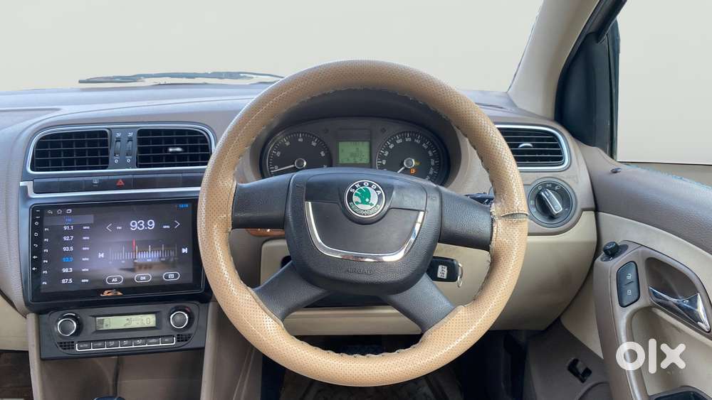 Skoda Rapid 2013-2016 1.6 Mpi At Elegance, 2012, Petrol