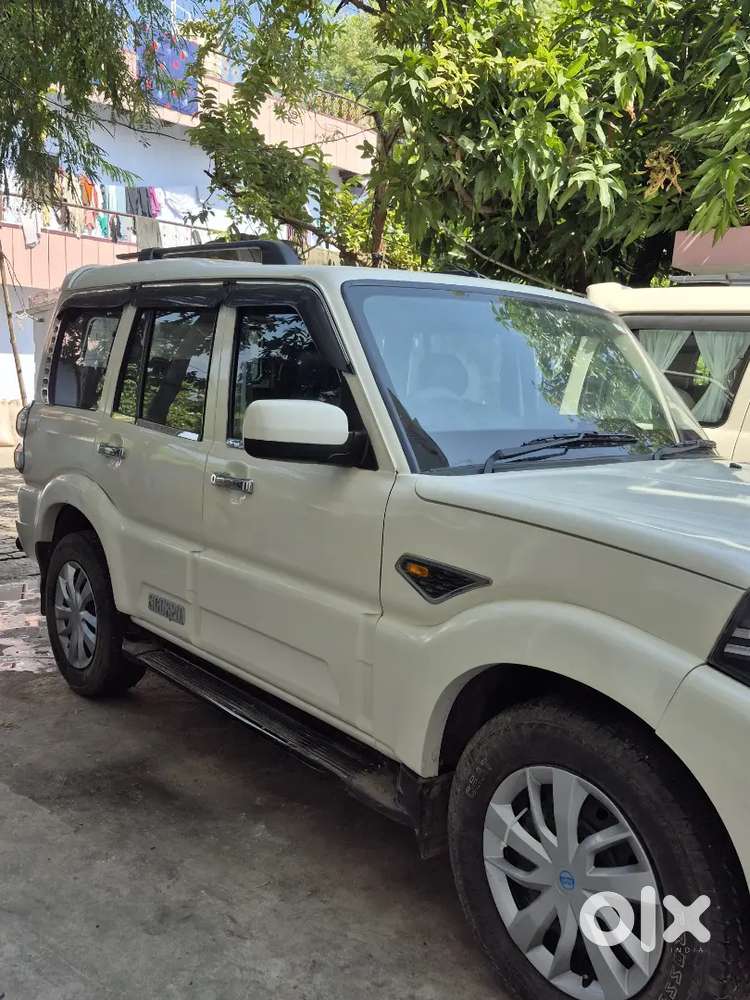 Mahindra Scorpio 2017 Diesel Manual