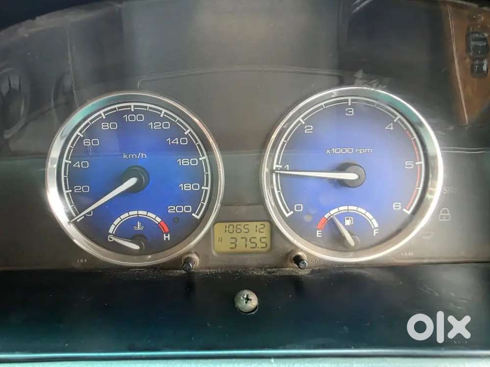 Tata Safari 2011 Diesel Manual 3rd Owner