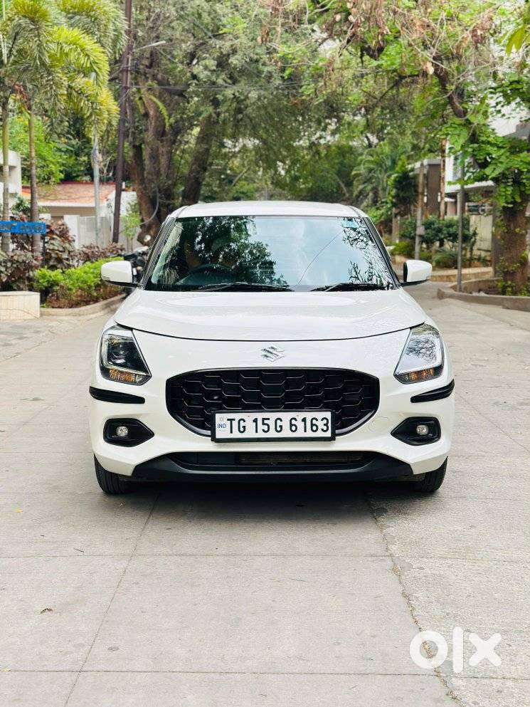 Maruti Suzuki Swift Vxi + Manual, 2025, Petrol