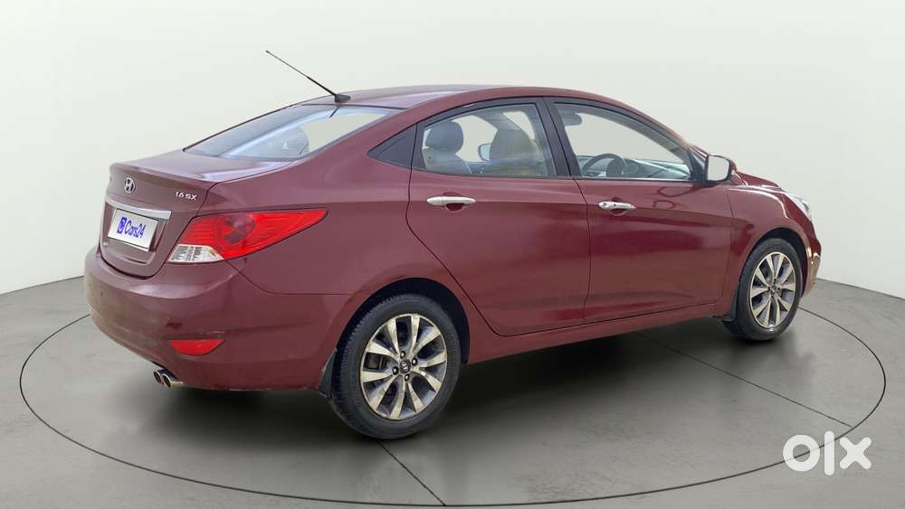 Hyundai Verna Fluidic 1.6 Vtvt Sx Opt, 2014, Petrol
