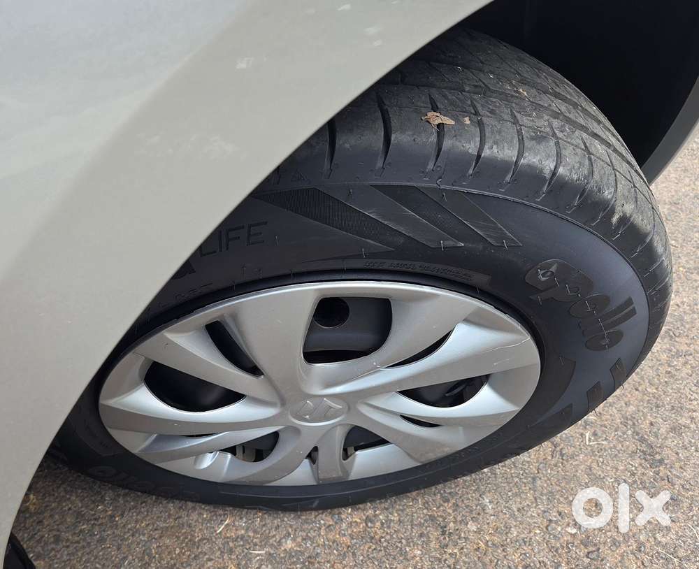 Maruti Suzuki Swift Vxi + Manual, 2023, Petrol