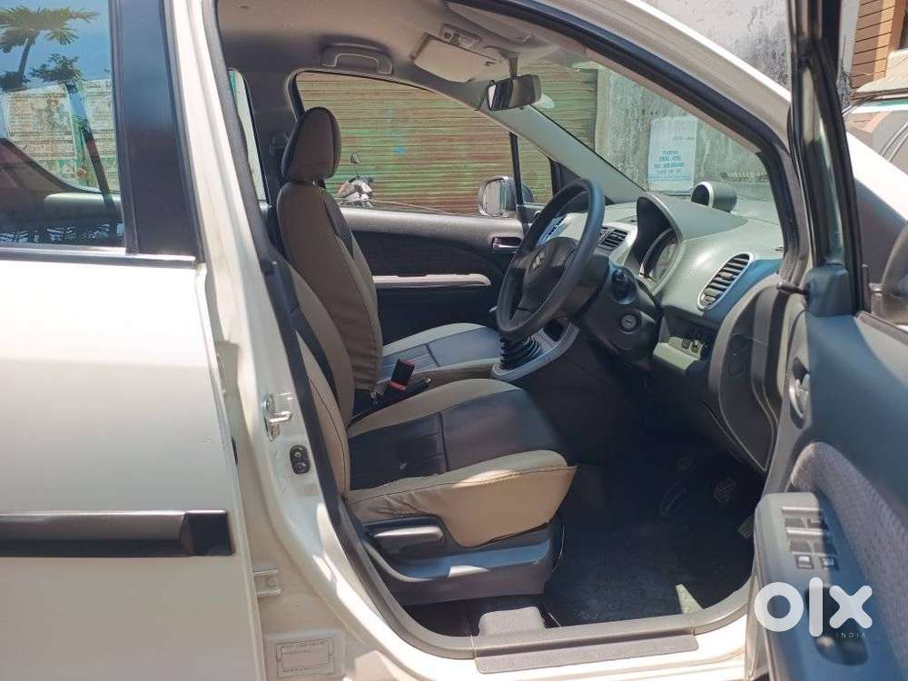 Maruti Suzuki Ritz Vxi, 2013, Petrol