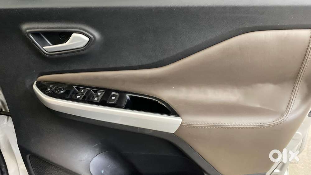 Nissan Magnite 1.0 Xv, 2022, Petrol