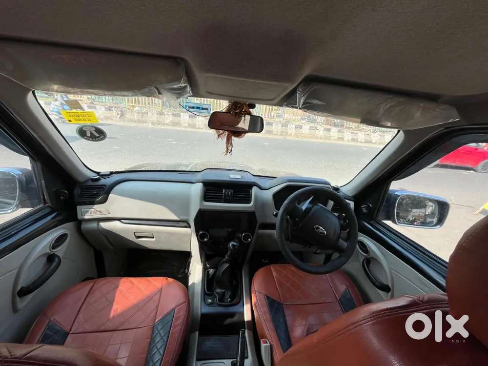 Good Condition Ki Gadi Hai Kisi Bhi Bhi Parkar Ka Kuch Kaam Nhi Hai