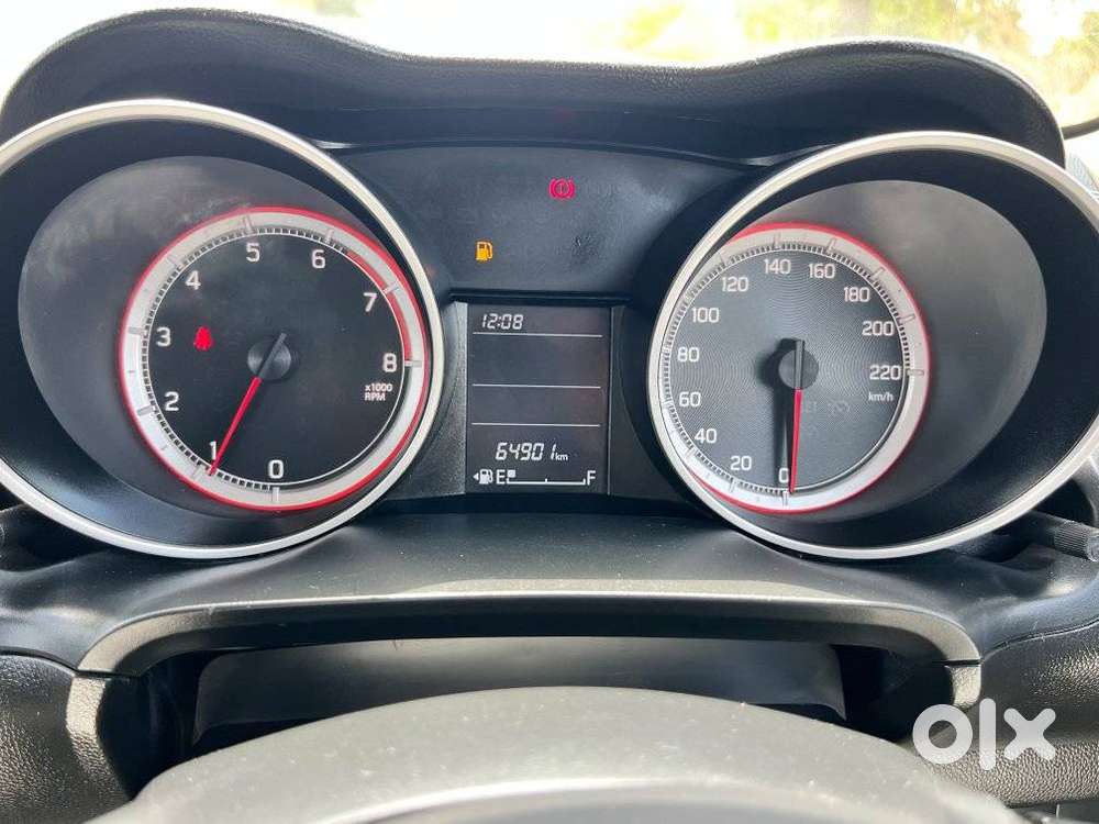 Maruti Suzuki Swift Vxi 1.2 Abs Bs-iv, 2024, Petrol