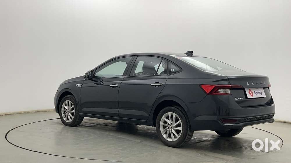 Skoda Slavia Ambition 1.0l Tsi Mt, 2023, Petrol
