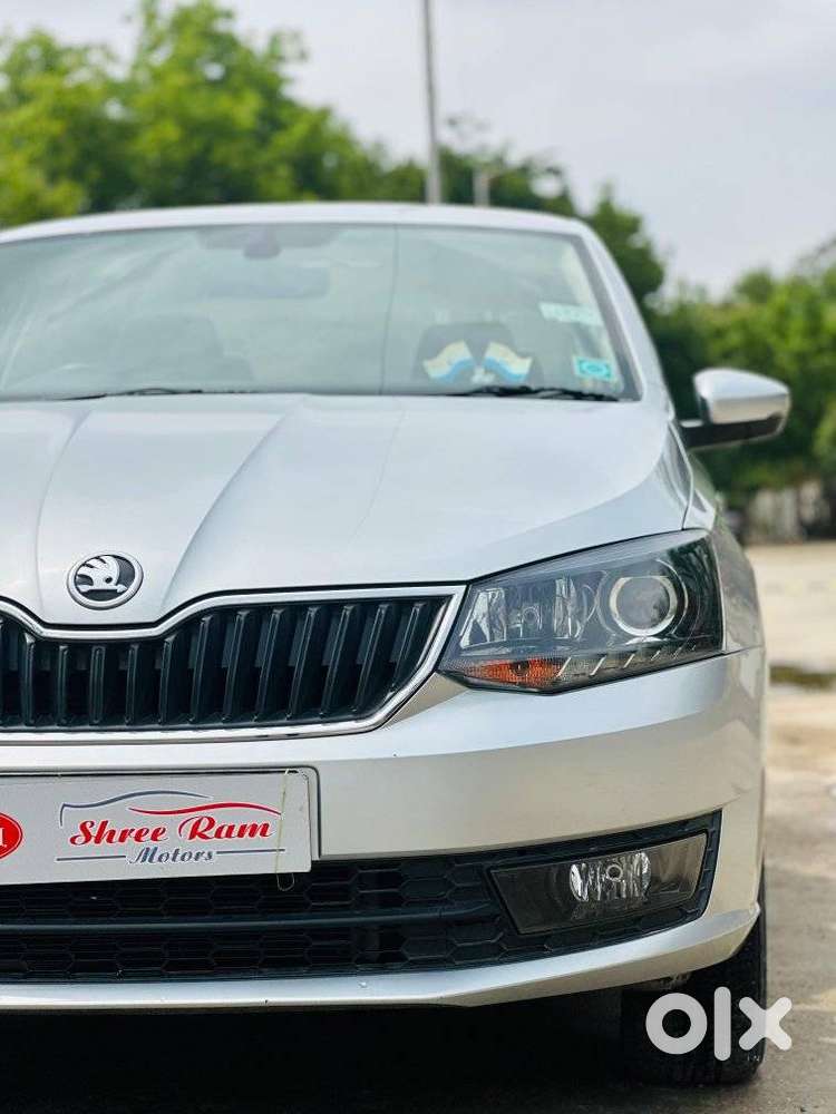 Skoda Rapid 1.6 Mpi At Style, 2018, Petrol