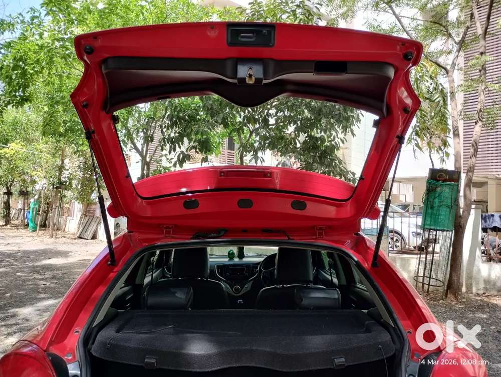 Maruti Suzuki Baleno 2017 Petrol Well Maintained.