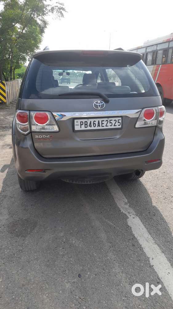 Toyota Fortuner, 2012, Diesel