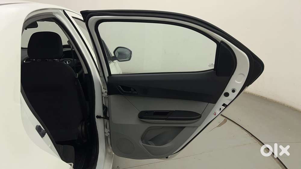 Tata Tiago 1.2 Revotron Xt Cng, 2022, Cng & Hybrids