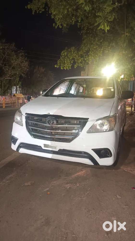 Toyota Innova 2008 Diesel 100000 Km Driven