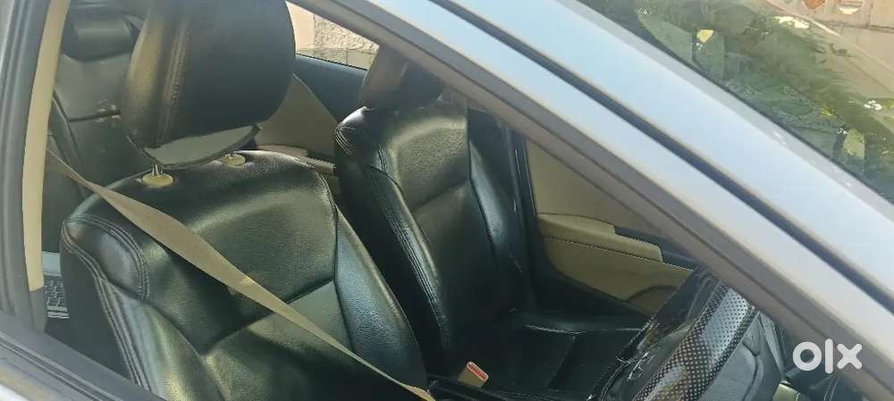 Honda Elevate Zx Cvt 2016