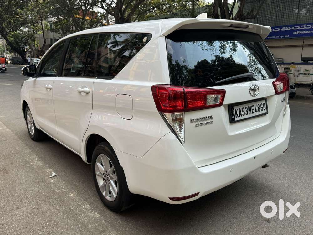Toyota Innova Crysta 2.8 Gx At 7 Str, 2016, Diesel