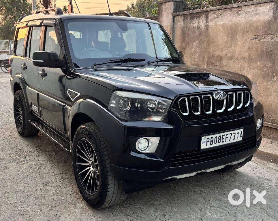 Mahindra Scorpio Classic, 2019, Diesel