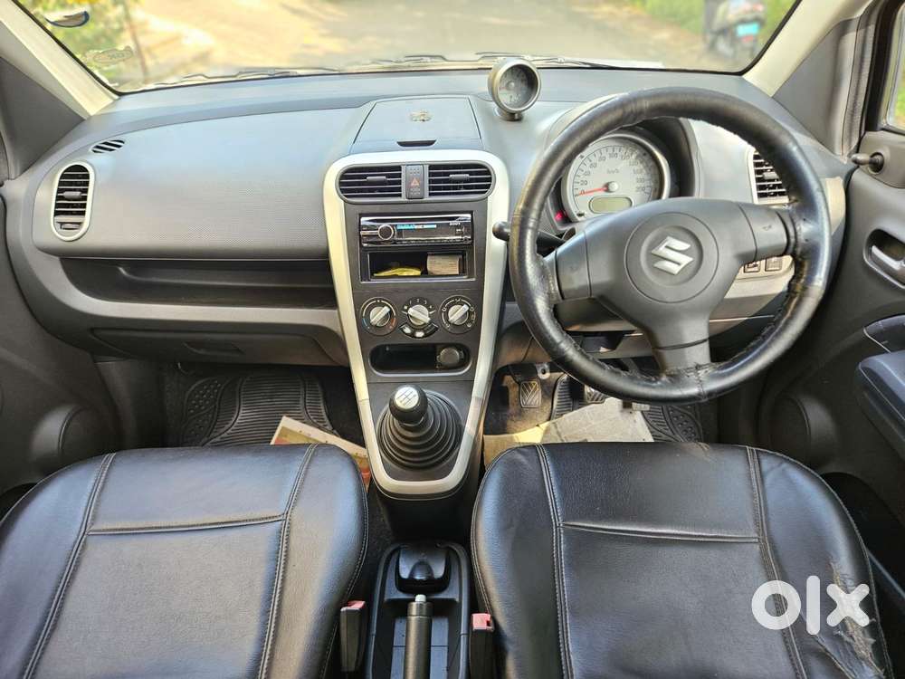 Maruti Suzuki Ritz Vxi, 2010, Petrol