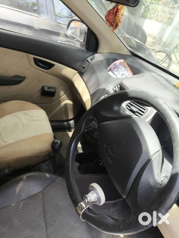 Dehradun Rajested Uk07av 5267 Very Good Condition New Battery