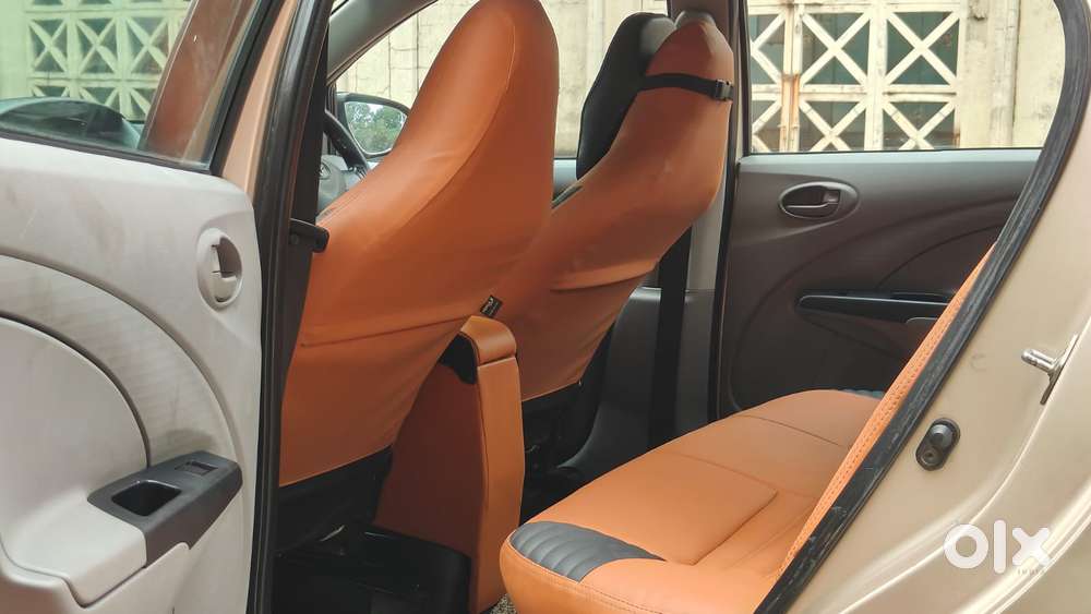 Toyota Etios 2010-2012 G, 2011, Petrol