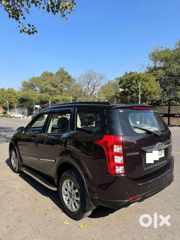 Mahindra Xuv500 W8 Dual Tone, 2015, Diesel
