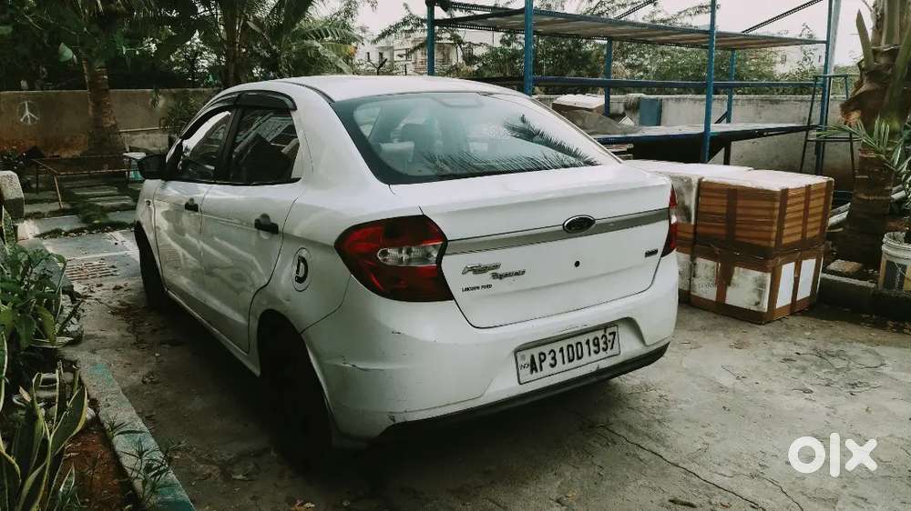 Well-maintained Ford Figo Aspire Diesel (2016) - 25kmpl Mileage!