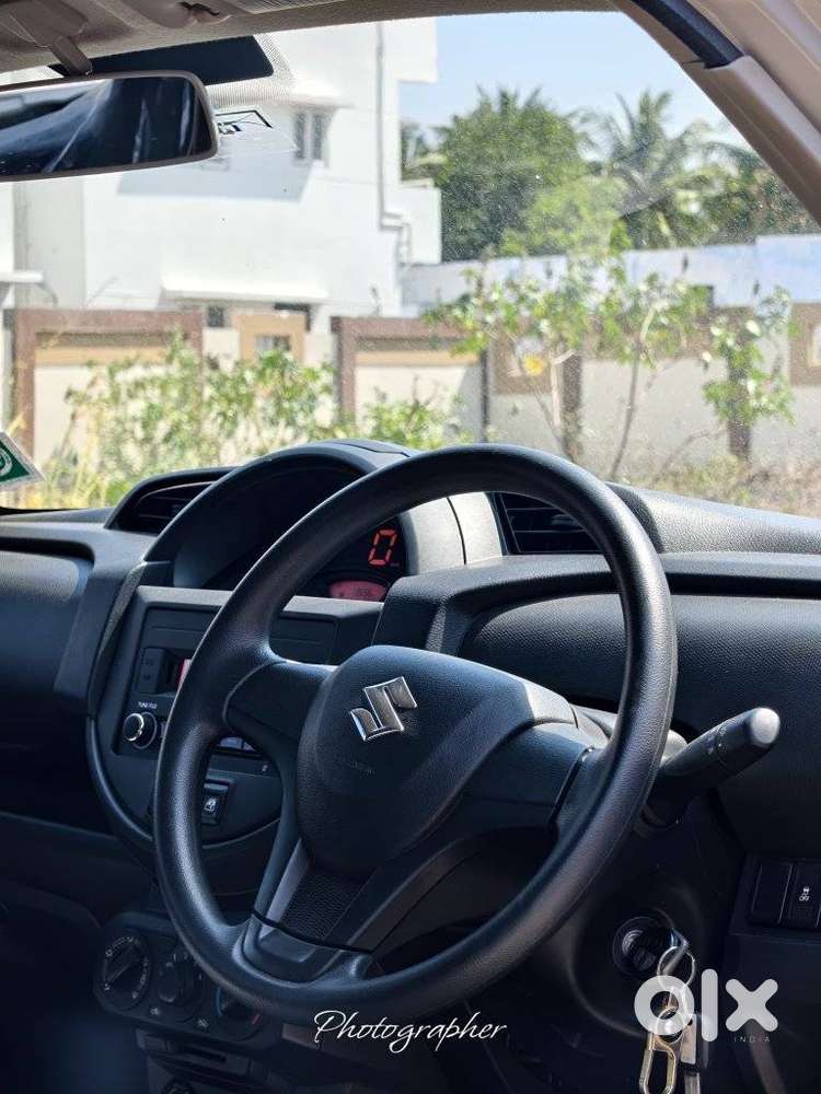 Maruti Suzuki S-presso Vxi, 2025, Petrol
