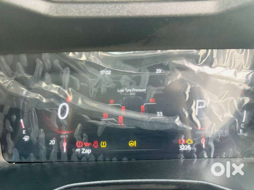 Mahindra Xuv 3xo Ax5 Pm At, 2025, Petrol