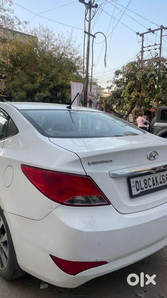 Hyundai Verna 1.6 Vtvt At Sx, 2015, Petrol
