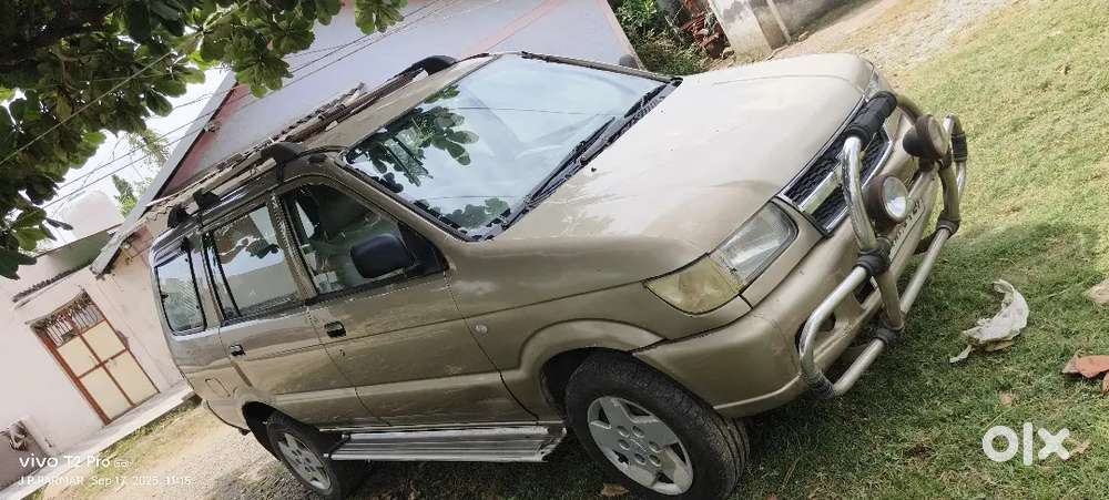 Chevrolet Tavera Elite 2010