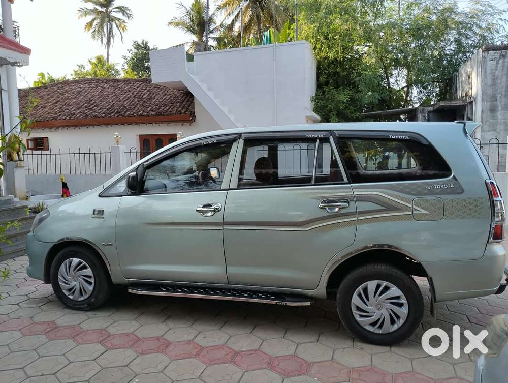 Toyota Innova 2.5 G (diesel) 8 Seater Bs Iv, 2009, Diesel
