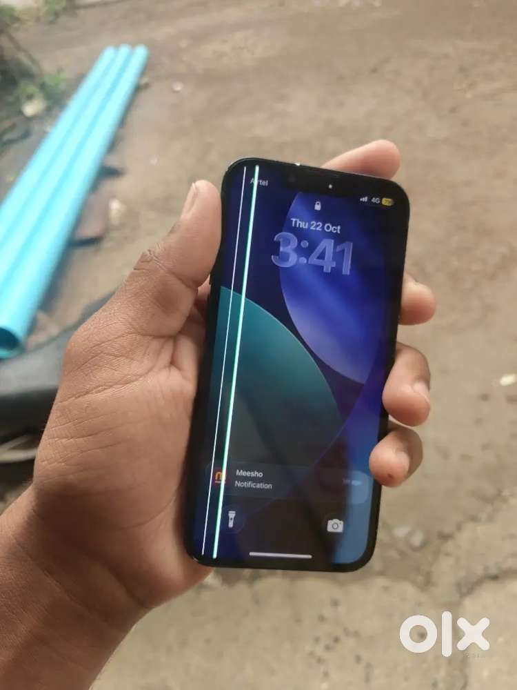 i phone 13 mini 128 gb only display line